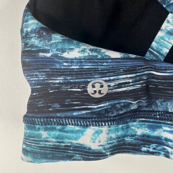 Lululemon Women's Energy Bra Training Sports Bra Size 6 Shorelines Multi Blue - Picture 4 of 5